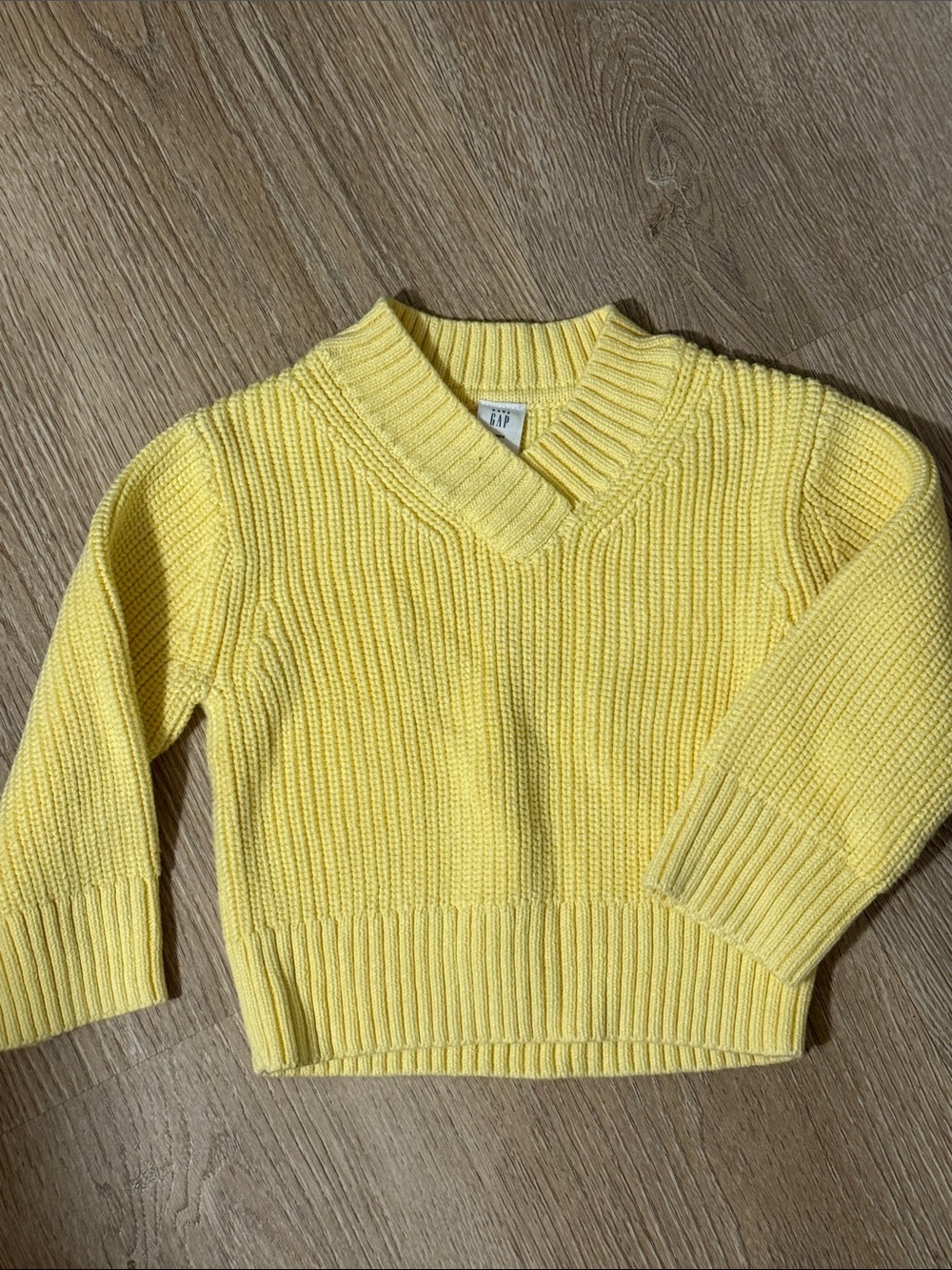 Baby GAP Bright Yellow V-Neck Ribbed Women's Sweater